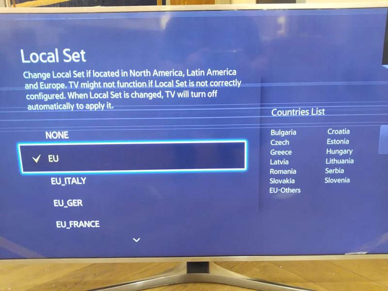 Configuration du mode hôtel sur un téléviseur — choix de la région et de la liste des pays